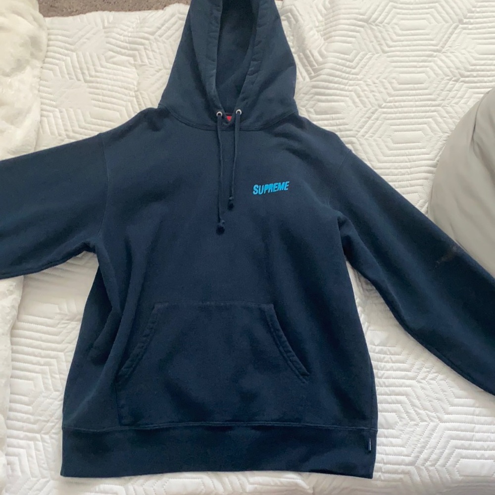 Supreme hoodie